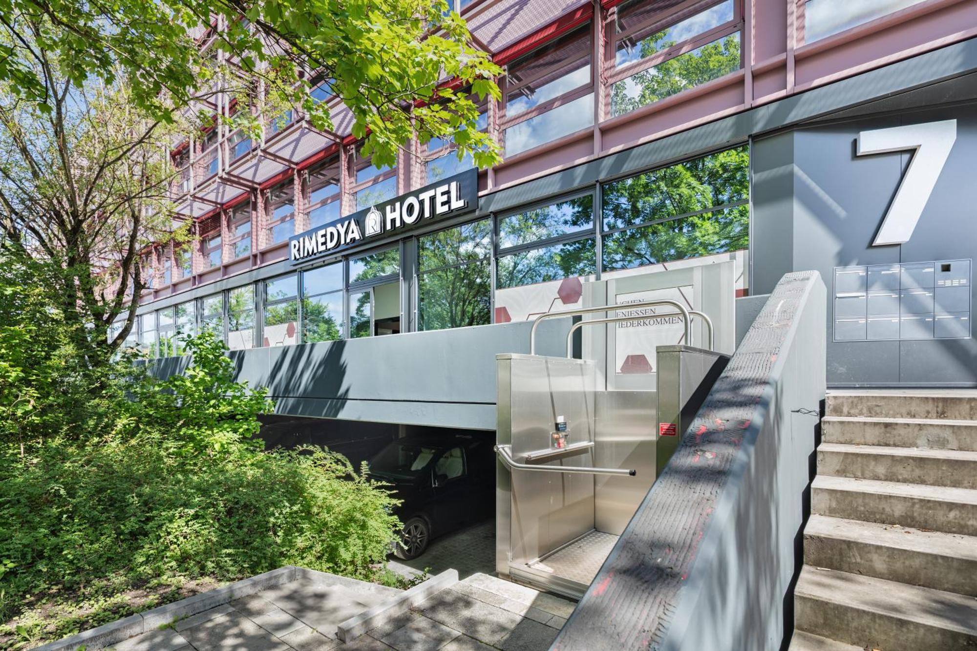 Hotel C&n - An Der Messe 4*